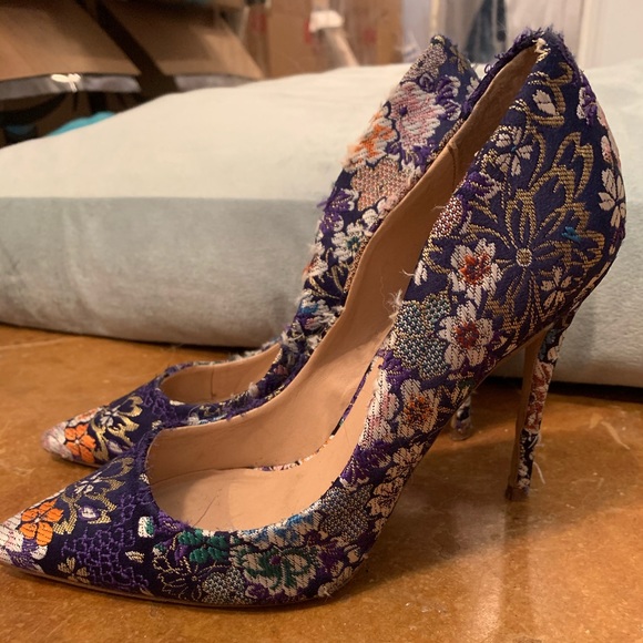 Steve Madden Silk Stiletto Heels - Picture 2 of 3